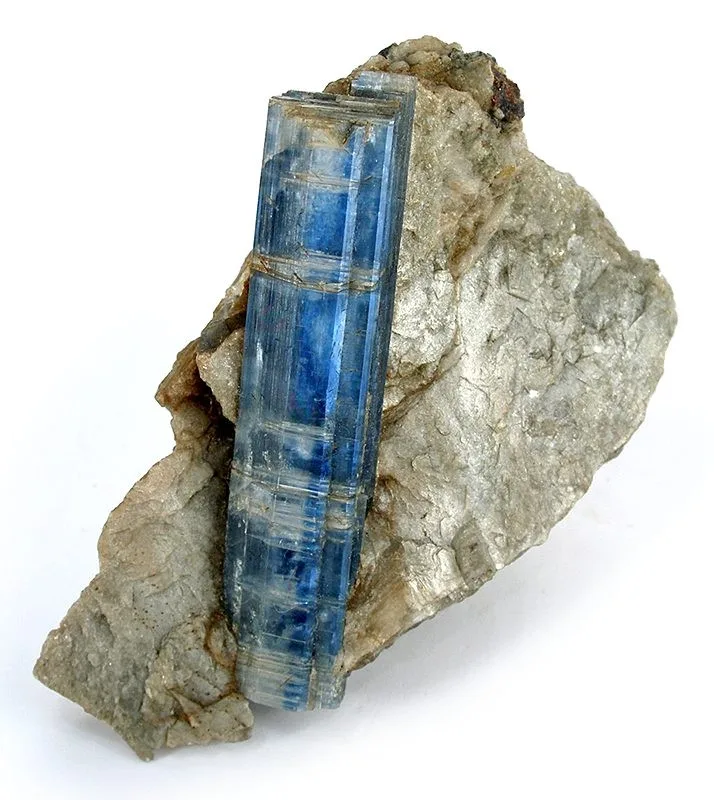 Kyanite 