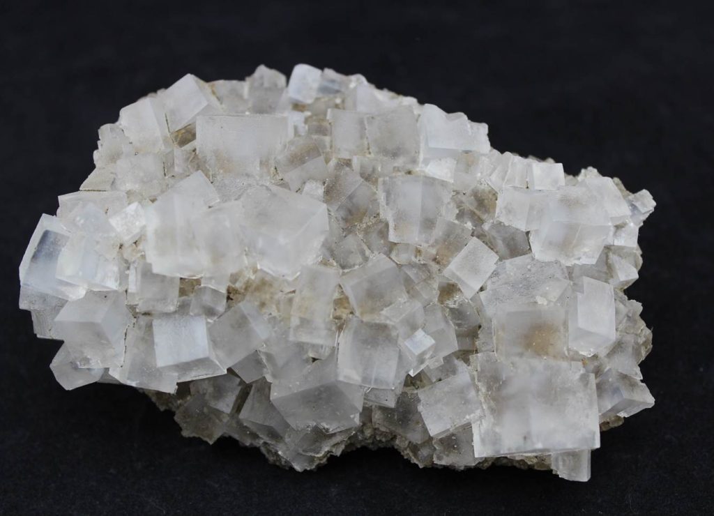 halite-mineral-physical-optical-properties-uses-occurrence