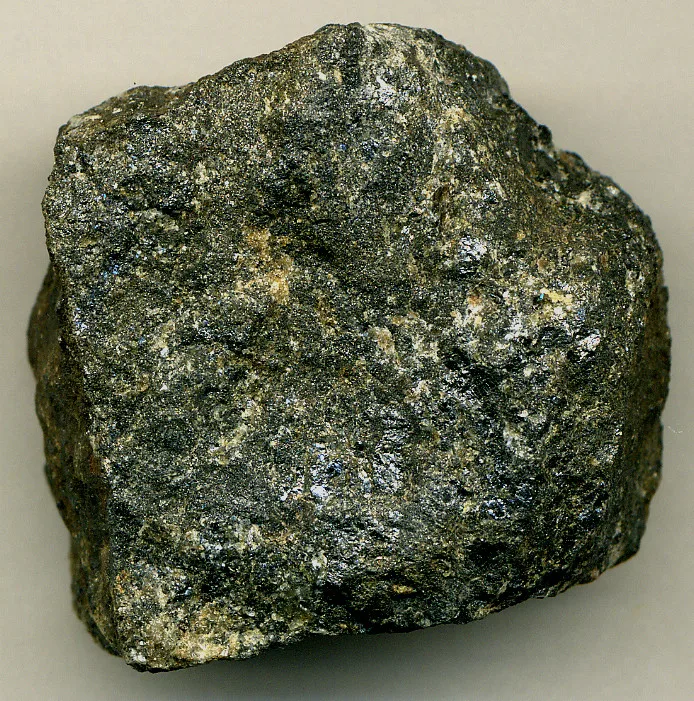 Ilmenita-magnetita (Oka Carbonatite Complex, Early Cretáceo, 124-125 Ma; Oka Niobium Mine, Quebec, Canadá)
