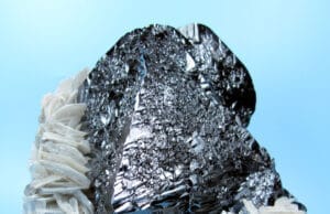 Mineral de estaño (Sn)