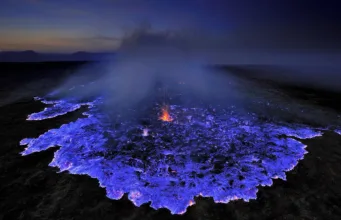 Blue Volcano (Kawah Ijen), Indonesia