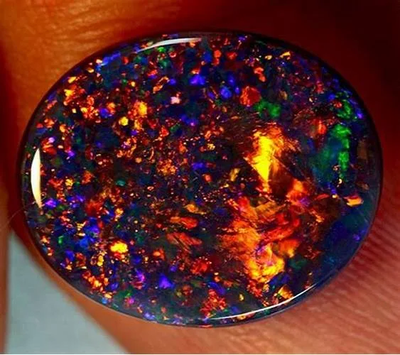 Black Opal, Dance of Minerals » Geology Science