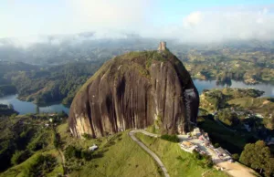 El Peñón de Guatapé, Colombia