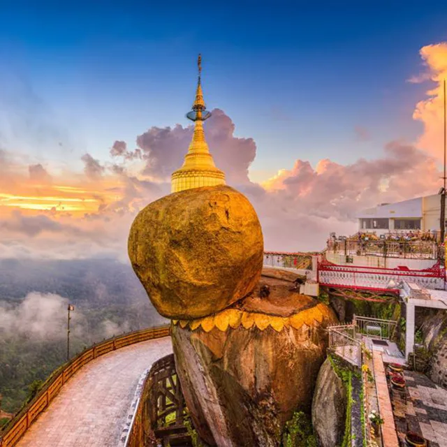 Kyaiktiyo-Pagoda-Golden-Rock-Myanmar