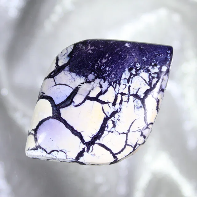 Tiffany-Stone-Bertrandite