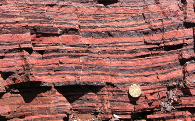Formações de Ferro Bandadas - BIFs-4-1