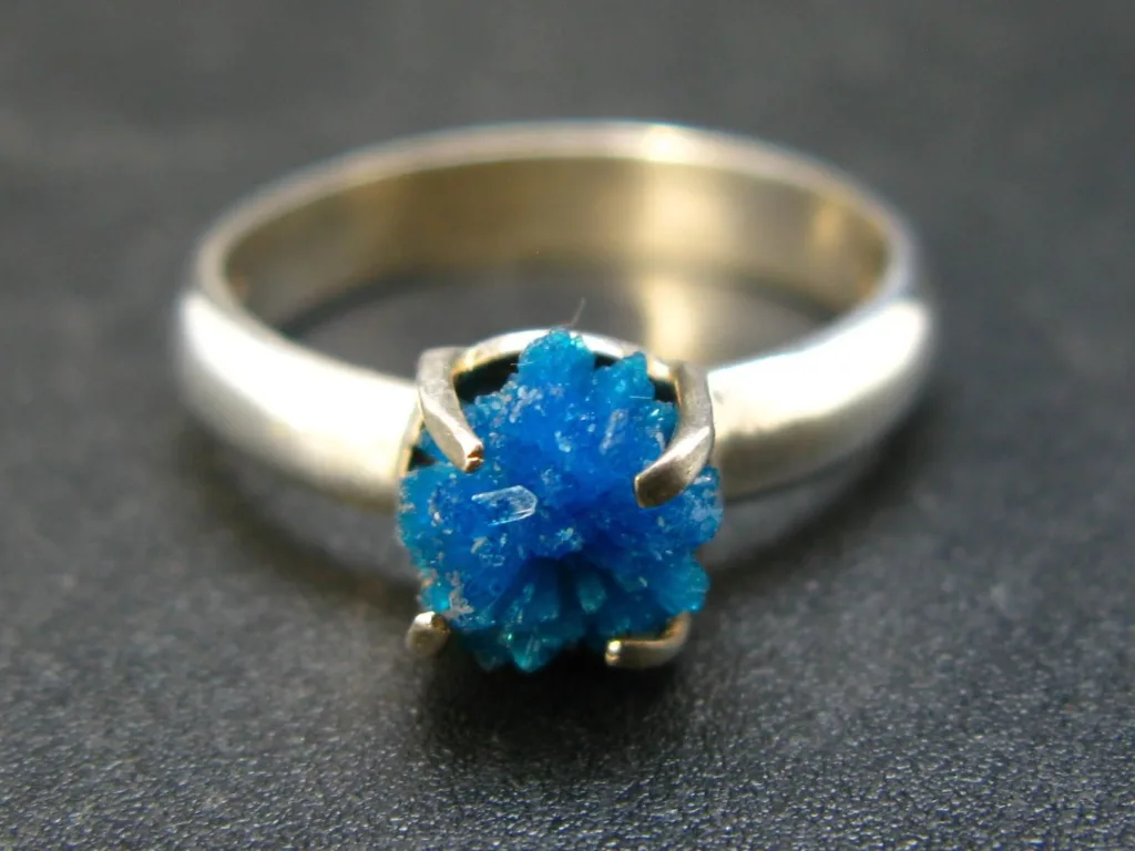 Cavansite