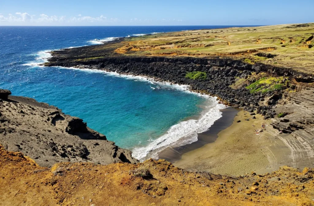 Green Sand Beach (Papakolea Beach, Hawaii)