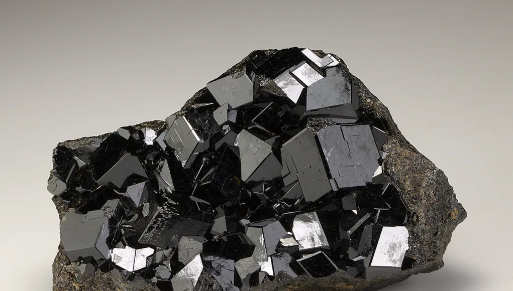 Melanite-2