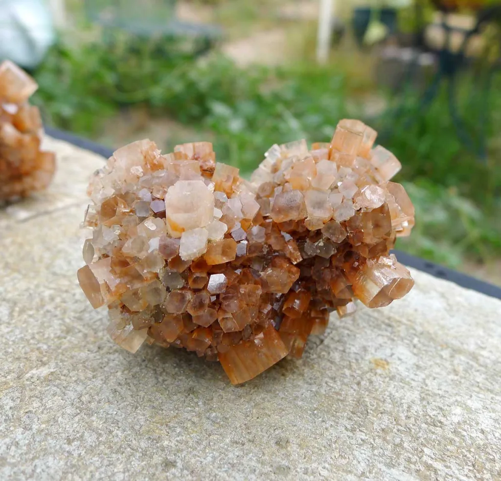 Aragonite Star Clusters