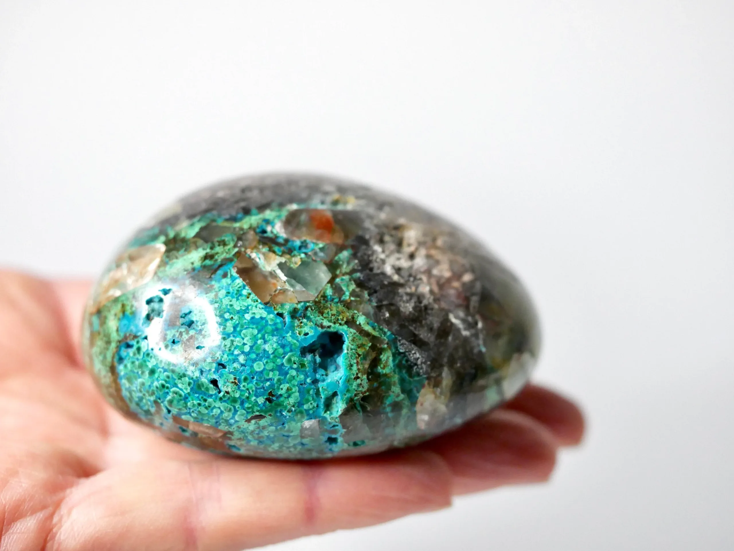 Quantum Quattro Stone : Properties, Formation, Uses, Locations