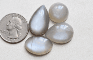 Pedra da Lua Cinzenta