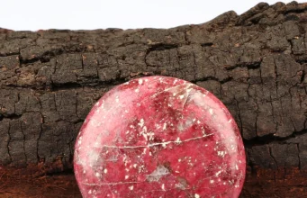 Thulite