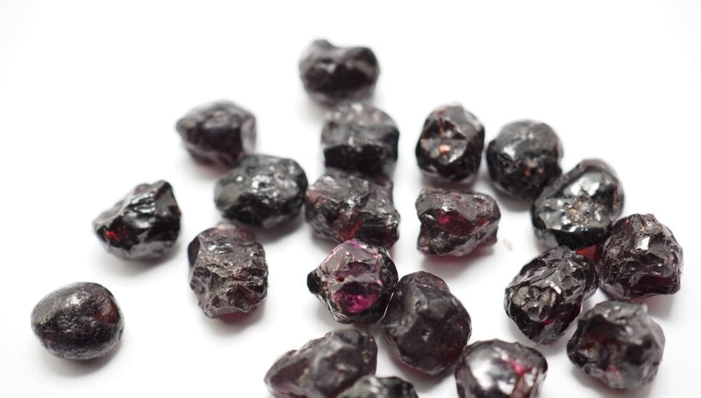 Ant-Hill-Garnet-3