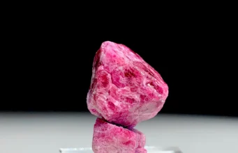 What is Spinel? Discovery, Properties, and Origins