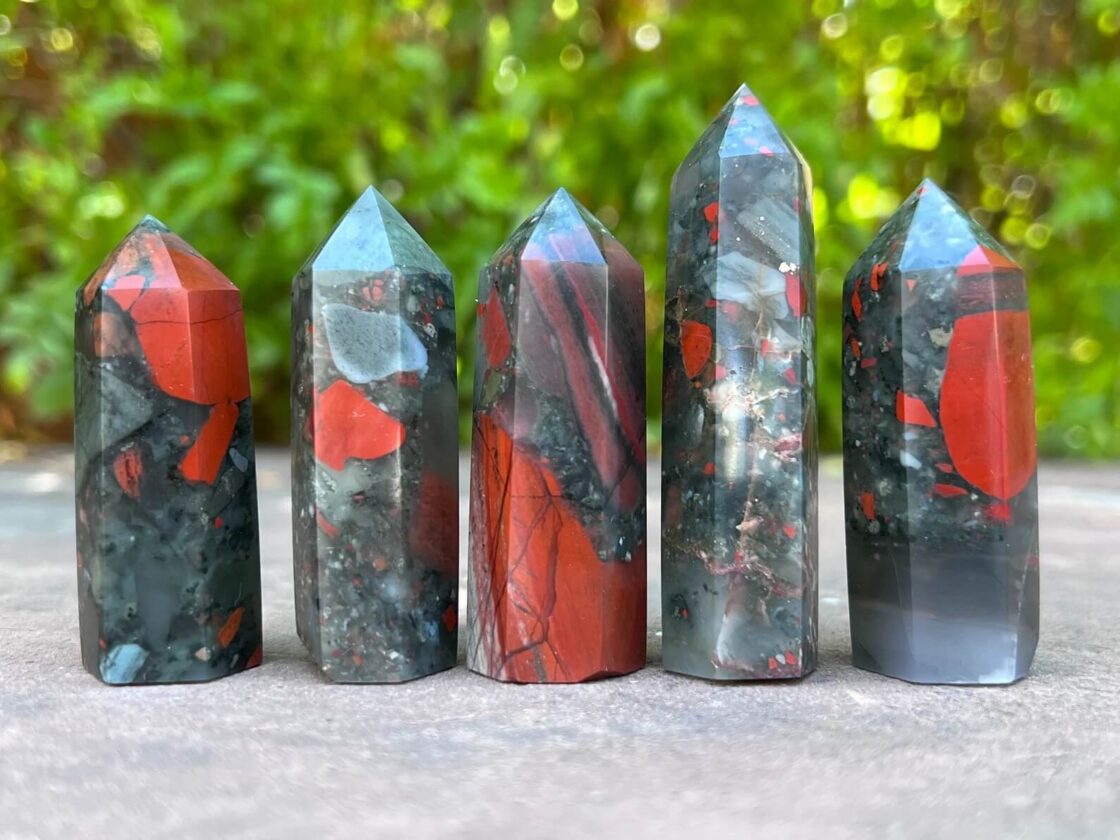 African Bloodstone : Properties, Formation, Uses - Geology Science