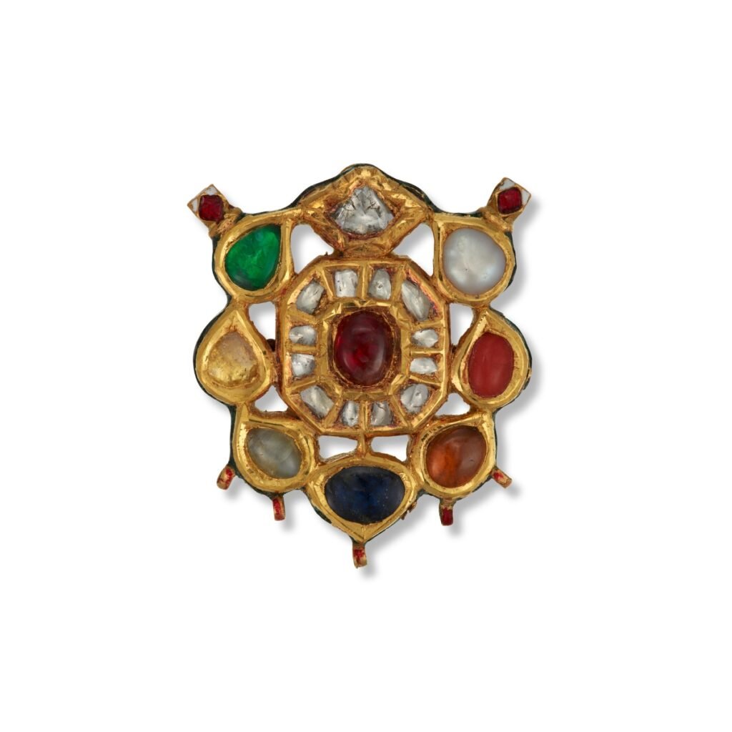 Juego de piedras preciosas Navaratna que representa los nueve planetas en la astrología hindú.