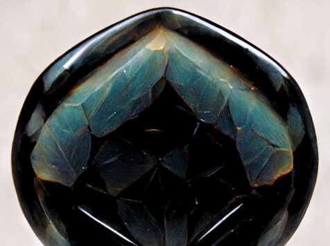 Black Prince's Ruby (Red Spinel) : History - Geology Science